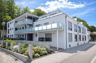 Wohnung kaufen in Ambergerstraße 130, 93057 Sallern-Gallingkofen, Attraktive Kapitalanlage - 3,3% Rendite!! – 3,5-ZKB mit großem Balkon & Innenhoflage