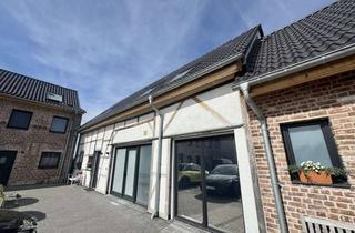 Wohnung mieten in Opladener Straße 191 a, 40764 Langenfeld, hochwertig saniertes Fachwerkhaus mit 3 Zimmern, 2 Terrassen und Garage