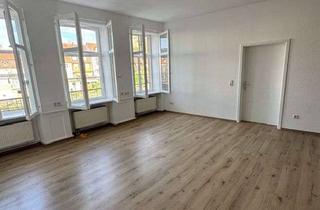 Wohnung mieten in 97877 Wertheim, Anspruchsvolle 3-Zi. Wohnung im 1. OG mit Burgblick