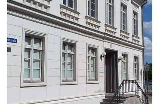 Wohnung mieten in Neustädtische Wassertorstraße 27, 14776 Neustadt, Dachgeschosswohnung direkt am Wasser in Citylage