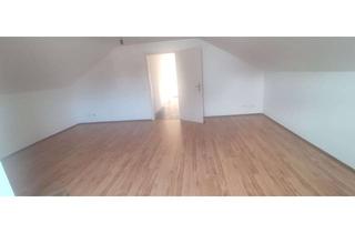 Wohnung mieten in 73230 Kirchheim, Gepflegte 3-Zimmer Dachgeschosswohnung in Kirchheim unter Teck