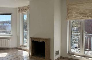 Wohnung mieten in Bahnhofstraße 39, 25421 Pinneberg, SCHMUGGEROW IMMOBILIEN - Großzügige Dachgeschosswohnung in zentraler Lage von Pinneberg