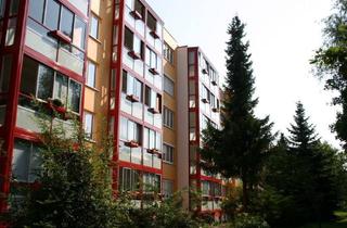 Wohnung mieten in Robert-Schumann-Str. 25, 06712 Zeitz, Verglaster XXL-Balkon: Super 1-Raum-Wohnung mit Blick ins Grüne