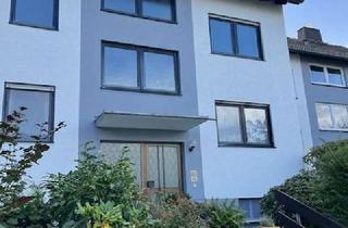 Wohnung mieten in 61267 Neu-Anspach, Helle DG Wohnung, mit fast neuer EBK, in einem 3 FH mit Garage und großem Keller