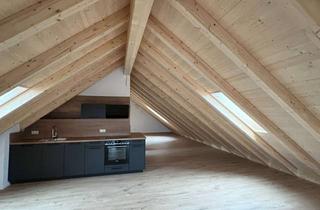 Wohnung mieten in Frauenberg 14, 94575 Windorf, Gemütliche 2-Zimmer-Dachgeschosswohnung in Windorf zu vermieten