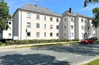 Wohnung mieten in Auestraße 114, 08371 Glauchau, 4-Raum-Familienwohnung mit Balkon im Hochparterre!