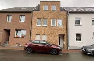 Wohnung mieten in Elisabethstr. 79, 52525 Heinsberg, Gemütliche 2-Zi-DG-Wohnung mit Dachterrasse in Heinsberg-Lieck.