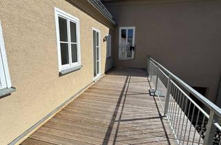 Wohnung mieten in Stein, 08118 Hartenstein, Wunderschöne, helle Wohnung mit großer Sonnenterrasse in idyllischer Lage von Hartenstein