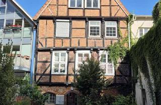 Wohnung mieten in Lange Straße 19, 21614 Buxtehude, Gemütliche Altbauwohnung im schönen Buxtehude mitten im Zentrum