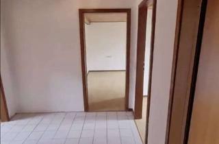 Wohnung mieten in 66955 Pirmasens, 4-Zimmer-Dachgeschosswohnung mit Garten und Parkplatz - frei ab sofort