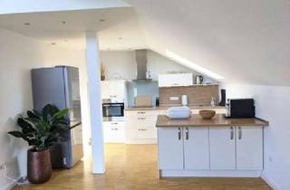 Wohnung mieten in 58239 Schwerte, Großzügige 3-Zimmer-Dachgeschosswohnung mit Kaminofen und Stellplatzoption in Schwerte