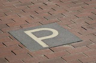 Garagen mieten in Bahnhofstraße 19, 82377 Penzberg, Garagenstellplatz im Stadtzentrum zu vermieten!