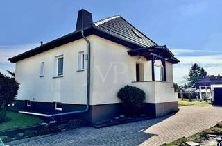 Einfamilienhaus kaufen in 15366 Neuenhagen, Gemütliches Einfamilienhaus mit Gartenidylle und Potenzial zur Modernisierung