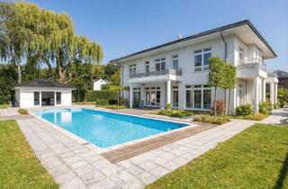Villa kaufen in 44534 Lünen, Exklusive Architektenvilla mit großem Pool und hoher Energieeffizienz