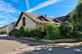 Doppelhaushälfte kaufen in 52355 Düren, Düren Lendersdorf, Doppelhaushälfte mit Keller, Garten und Garage in ruhiger Lage am Feldrand