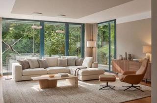 Villa kaufen in 82340 Feldafing, Unverbaubare, naturnahe Lage in Seenähe: Großzügige Familienvilla mit Indoor-Pool