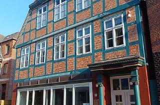 Haus kaufen in 25554 Wilster, Denkmalgeschützte Rarität: Repräsentatives Wohn- und Geschäftshaus im Stadtkern von Wilster