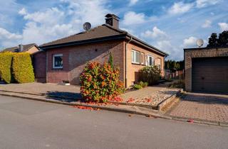 Haus kaufen in 47546 Kalkar, Kalkar-Niedermörmter: Charmanter Bungalow mit großem Grundstück in verkehrsberuhigter Wohnlage