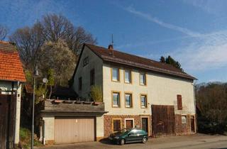 Haus kaufen in 74931 Lobbach, Familienfreundliches Anwesen mit Doppelgarage, Stall- und Scheune