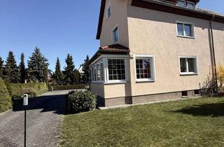 Doppelhaushälfte kaufen in 15827 Blankenfelde-Mahlow, Charmante Doppelhaushälfte mit 115 m² Wohnfläche auf 774 m² Grundstück