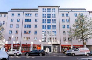 Wohnung kaufen in Erich-Weinert-Straße 142, 10409 Berlin, Vermietete 1-Zimmer-Wohnung mit Balkon in attraktiver Lage