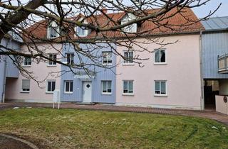 Wohnung mieten in Unteres Dorf 20, 07549 Gera, Gemütliche 2-RW, Küche + Bad mit Fenster, Badewanne, Abst.kammer zu vermieten.
