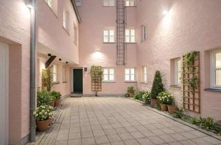 Anlageobjekt in 86152 Innenstadt, Denkmalgeschütztes Altbaujuwel mit 12 Wohneinheiten - sanierter Zustand & zentrale Innenstadtlag