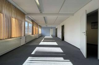 Büro zu mieten in Albert-Schweitzer-Straße 18, 38226 Lebenstedt, Bürofläche in der Innenstadt von Lebenstedt - 175 m², Großraumbüro, Einzelbüros und Aufzug