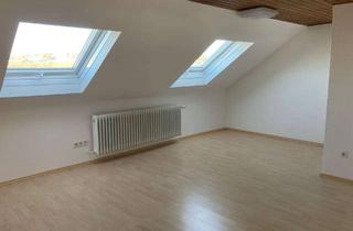 Immobilie mieten in Huttenstraße 24, 97072 Sanderau, Helle 2er Wg Wohnung - Sanderau - Top Lage!!!