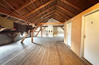 Wohnung kaufen in 84524 Neuötting, Ausbaufähige Dachgeschossfläche und Garage