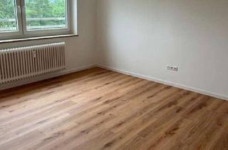 Wohnung kaufen in 92637 Weiden, Sanierte 2.5 Zimmer Wohnung mit Balkon im Zentrum von Weiden