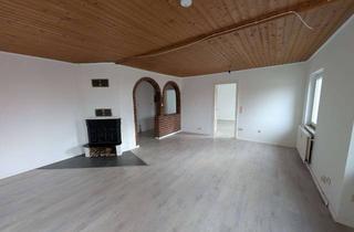 Wohnung mieten in 25548 Kellinghusen, Großzügige 5-Zimmer-Wohnung mit Garten, Dachterrasse & Kamin – renoviert, courtagefrei