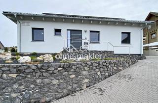 Haus kaufen in 56355 Weidenbach, Für Naturliebhaber und Energiesparer - neuwertiger Bungalow