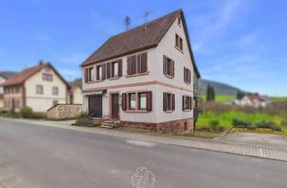 Einfamilienhaus kaufen in 97896 Freudenberg, Einfamilienhaus in naturnaher Lage mit kleinem Garten und großzügigem Raumangebot
