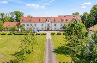 Haus kaufen in 88436 Eberhardzell, Exklusives Schlossanwesen mit Reitanlage und historischem Charakter