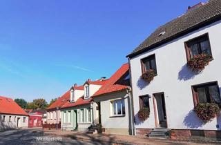 Einfamilienhaus kaufen in 30938 Burgwedel, Viel Raum zum Leben: Einfamilienhaus mit großem Garten