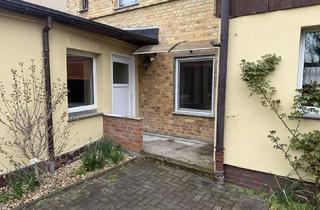 Immobilie mieten in Straße Des Friedens 138, 06808 Bitterfeld-Wolfen, schicke 1-R-Wohnung mit EBK, Waschtrockner, WLAN, Stellplatz mgl.