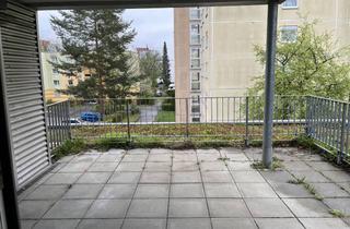Wohnung mieten in Watzmannstraße, 90471 Nürnberg, Sonnige 2-Zimmerwohnung Dachgeschoß mit großer Terrasse im 2. OG - TG-Stellplatz