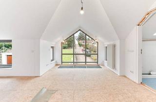 Einfamilienhaus kaufen in 72639 Neuffen, Architektur statt Standard - offenes Wohnhaus mit Galerie und viel Licht in Neuffen