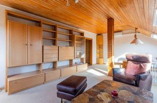 Wohnung kaufen in 65474 Bischofsheim, 3-Zimmer-Dachgeschosswohnung mit Tageslichtbad und Garage in kleinem Mehrfamilienhaus