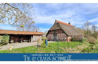 Bauernhaus kaufen in 26939 Ovelgönne, Ovelgönne - Saniertes Reetdach-Bauernhaus mit Landzukauf und Nebengebäuden zw. OL und Brake