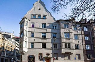 Wohnung kaufen in 86150 Augsburg, Augsburg - Einzigartiges Altbaujuwel in Bestlage Augsburgs - bezugsfreie, denkmalgeschützte 4-Zimmer-Wohnung