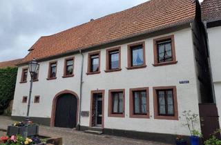 Haus kaufen in 76887 Bad Bergzabern, Bad Bergzabern - Geräumiges Familiendomizil mit Balkon in Bad Bergzabern