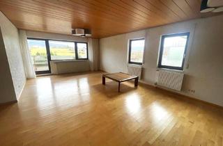 Wohnung kaufen in 73431 Aalen, Aalen - Geräumige 4,5 Zimmerwohnung mit herrlicher Aussicht und TG Stellplatz in gefragter Lage von Aalen