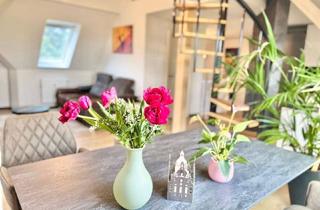 Wohnung kaufen in 01640 Coswig, Coswig - Bezugsfreie 3-Zimmer-Wohnung + ausgeb. Spitzboden! Privater Garten! 2022 modernisiert! Garage! EBK!