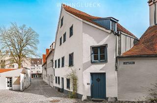 Haus kaufen in 86150 Augsburg, Augsburg - HISTORISCHES JUWEL: DENKMALGESCHÜTZTES STADTDOMIZIL MIT GARTEN