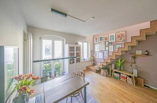 Wohnung kaufen in Joachimstraße 8, 10119 Berlin, Berlin - Gipsdreieck meets Dachterrasse: sehr besondere 44 qm Maisonette im Hinterhaus mit EBK