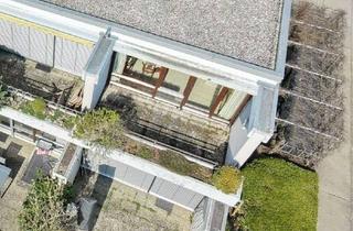 Wohnung kaufen in 78479 Reichenau, Kleine Wohnung mit Seeblick in einer außergewöhnlichen Ferienwohnanlage inklusive TG-Stellplatz!