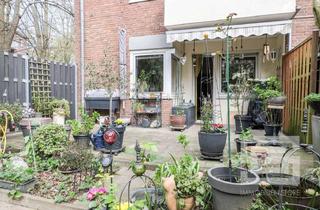 Wohnung kaufen in 40595 Garath, Lichtstarke 2 Zimmer-Wohnung mit Garten und Balkon!