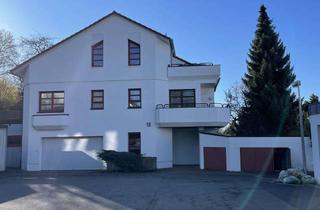 Wohnung kaufen in Gabriel-Biel-Straße 18, 72076 Tübingen, Charmante 2-Zimmer Dachgeschosswohnung in Tübingen mit Balkon